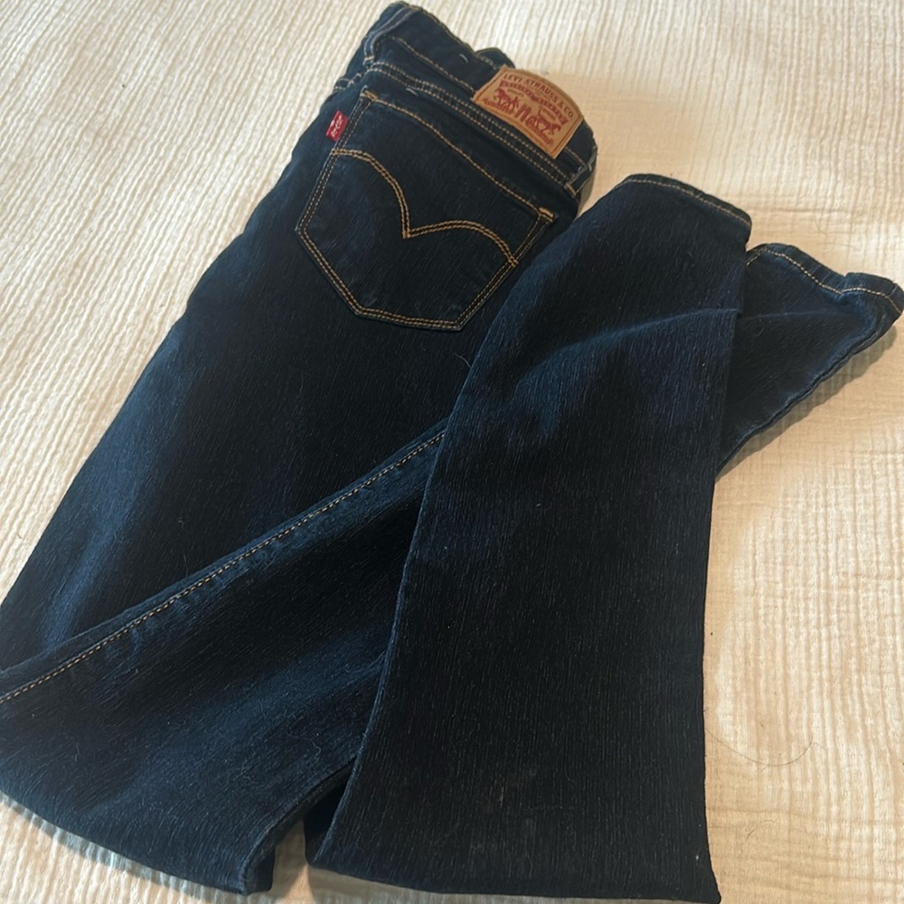 Women’s Levi’s size 26 skinny jeans